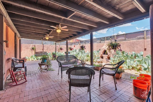 2213 Dora Avenue NW, Albuquerque, NM 87104