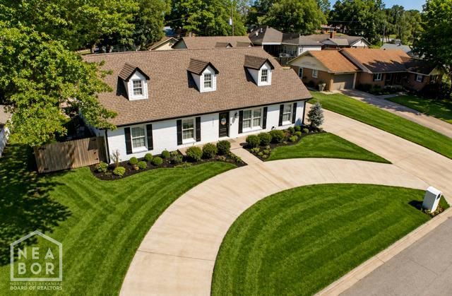 1210 W Country Club, Jonesboro, AR 72401