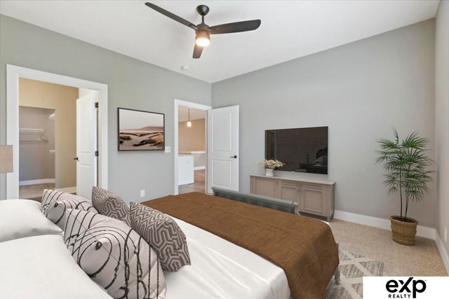 8114 S 177th Street, Omaha, NE 68136