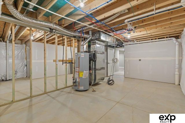 8114 S 177th Street, Omaha, NE 68136