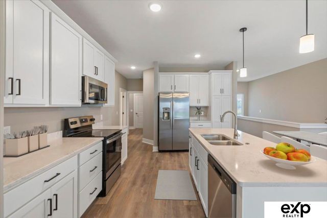 8114 S 177th Street, Omaha, NE 68136