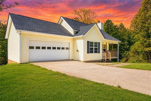 1304 Dalrymple Circle, Ellijay, GA 30540