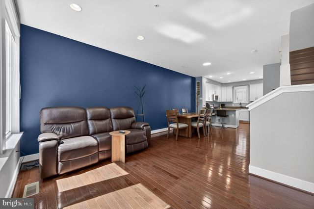 2944 STELLA BLUE LN, Fairfax, VA 22031