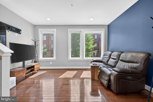2944 STELLA BLUE LN, Fairfax, VA 22031