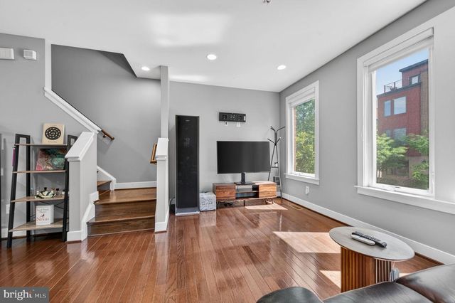 2944 STELLA BLUE LN, Fairfax, VA 22031