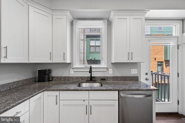 2944 STELLA BLUE LN, Fairfax, VA 22031