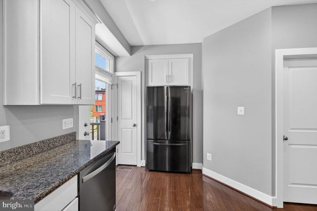 2944 STELLA BLUE LN, Fairfax, VA 22031