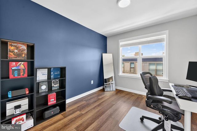 2944 STELLA BLUE LN, Fairfax, VA 22031