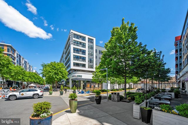 2944 STELLA BLUE LN, Fairfax, VA 22031