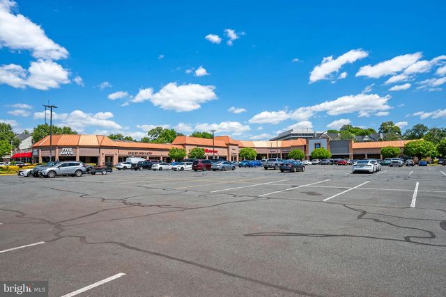 2944 STELLA BLUE LN, Fairfax, VA 22031