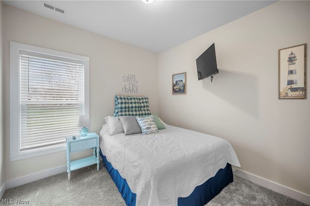231 Lake Avenue, Ashtabula, OH 44004