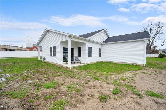 231 Lake Avenue, Ashtabula, OH 44004