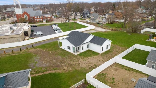 231 Lake Avenue, Ashtabula, OH 44004