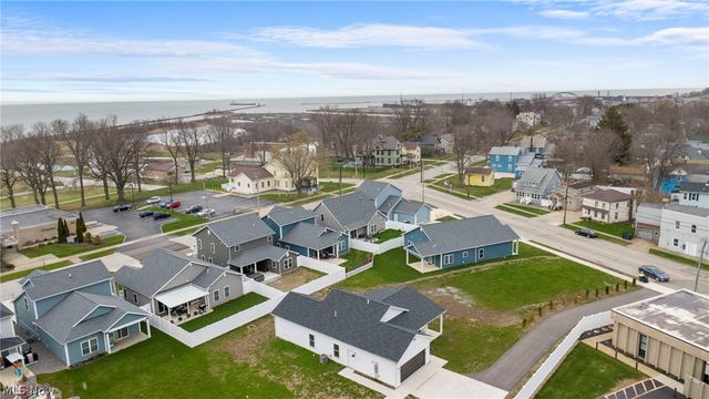 231 Lake Avenue, Ashtabula, OH 44004