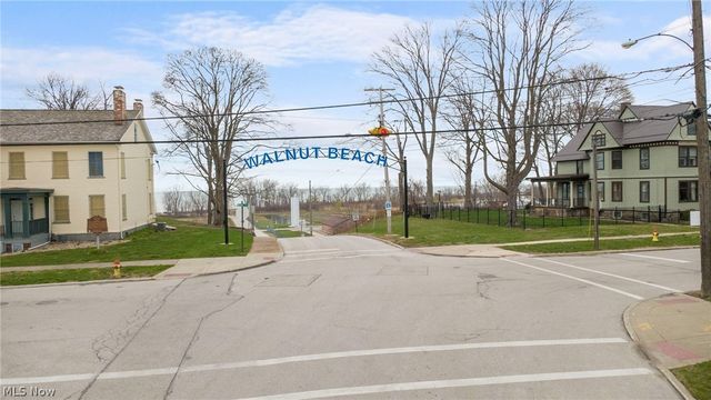 231 Lake Avenue, Ashtabula, OH 44004