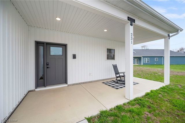 231 Lake Avenue, Ashtabula, OH 44004