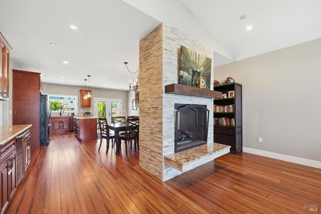 1640 Jenna Pl, Santa Rosa, CA 95403