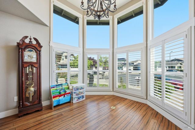 1640 Jenna Pl, Santa Rosa, CA 95403