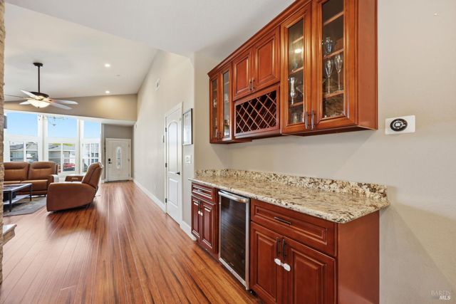 1640 Jenna Pl, Santa Rosa, CA 95403