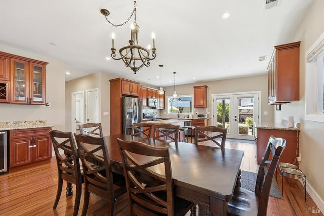 1640 Jenna Pl, Santa Rosa, CA 95403