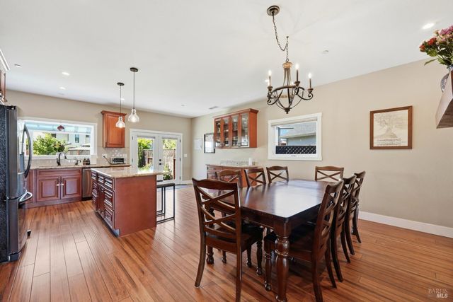 1640 Jenna Pl, Santa Rosa, CA 95403