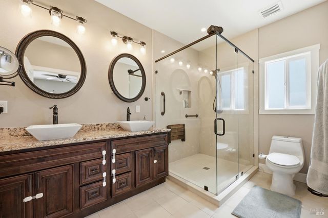 1640 Jenna Pl, Santa Rosa, CA 95403