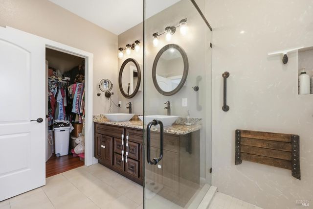 1640 Jenna Pl, Santa Rosa, CA 95403