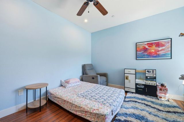 1640 Jenna Pl, Santa Rosa, CA 95403