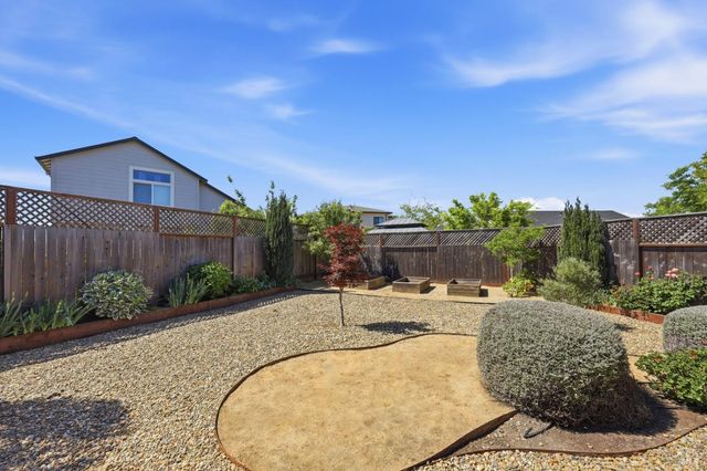1640 Jenna Pl, Santa Rosa, CA 95403