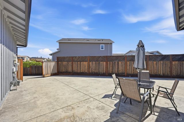 1640 Jenna Pl, Santa Rosa, CA 95403