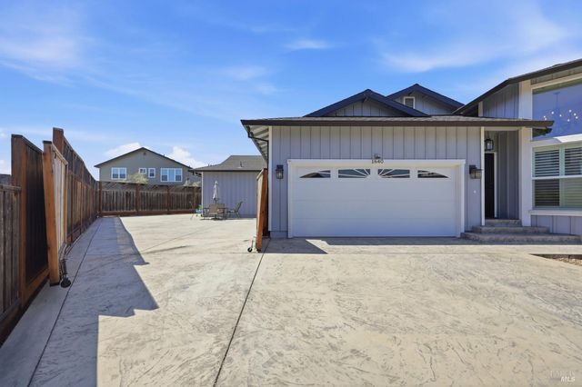 1640 Jenna Pl, Santa Rosa, CA 95403