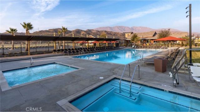 2203 Aneto Way, Santa Paula, CA 93060