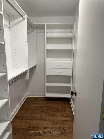 711 Camperdown Road, Teaneck, NJ 07666