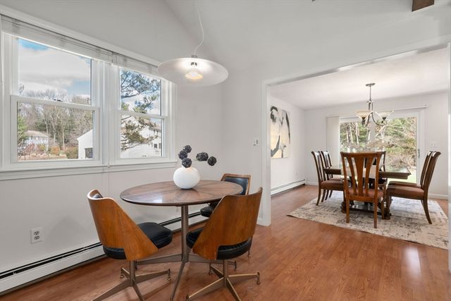 16 Blacksmith Dr, Medfield, MA 02052