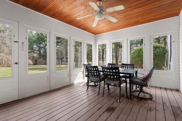 16 Blacksmith Dr, Medfield, MA 02052