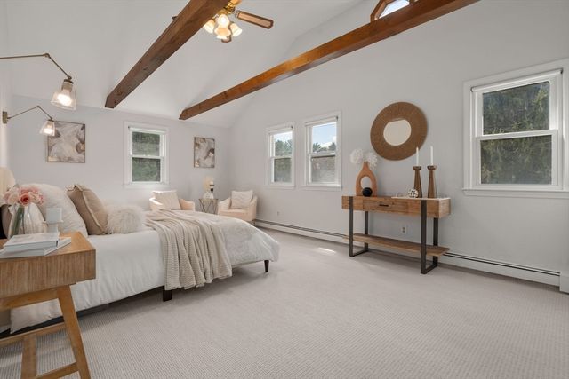 16 Blacksmith Dr, Medfield, MA 02052