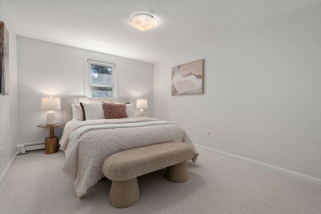 16 Blacksmith Dr, Medfield, MA 02052