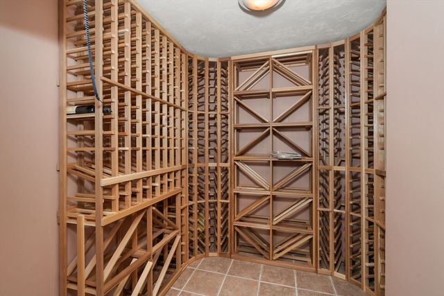 16 Blacksmith Dr, Medfield, MA 02052