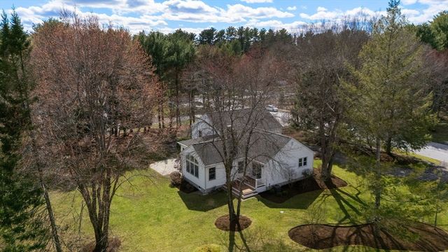 16 Blacksmith Dr, Medfield, MA 02052