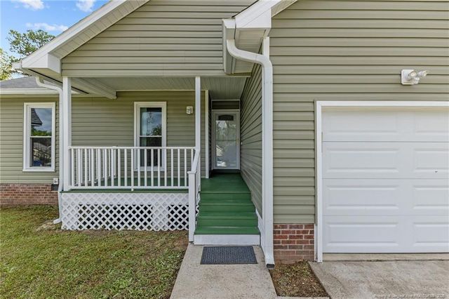 545 Jennings Farm Road, Fayetteville, NC 28314