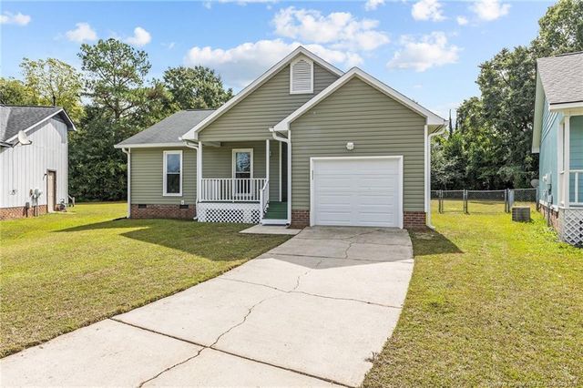 545 Jennings Farm Road, Fayetteville, NC 28314