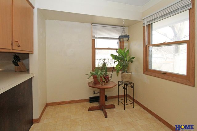 1611 N 60th Street, Lincoln, NE 68505