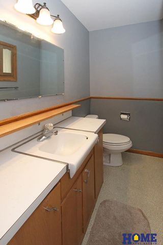 1611 N 60th Street, Lincoln, NE 68505