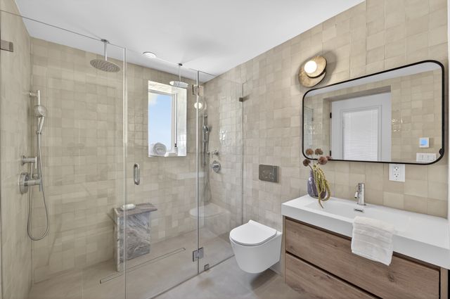 340 CARROLL Street, New York City, NY 11231