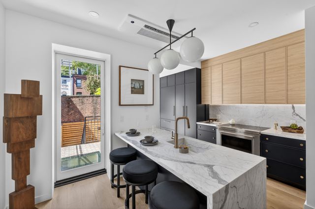 340 CARROLL Street, New York City, NY 11231