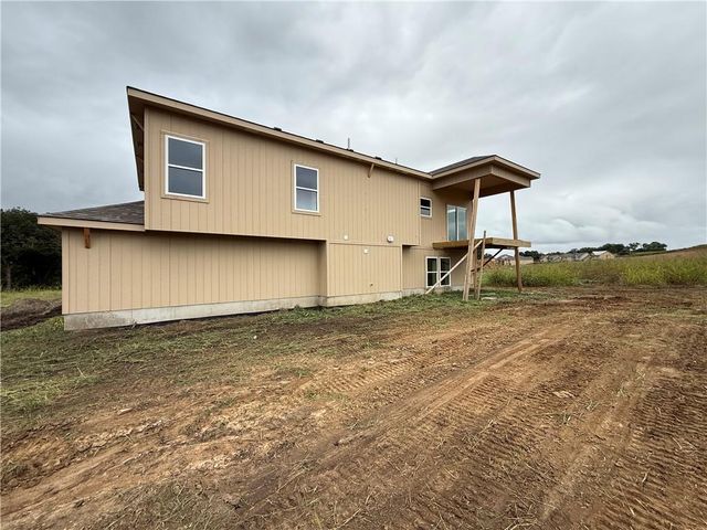 2121 Deerfield Terrace, Liberty, MO 64068
