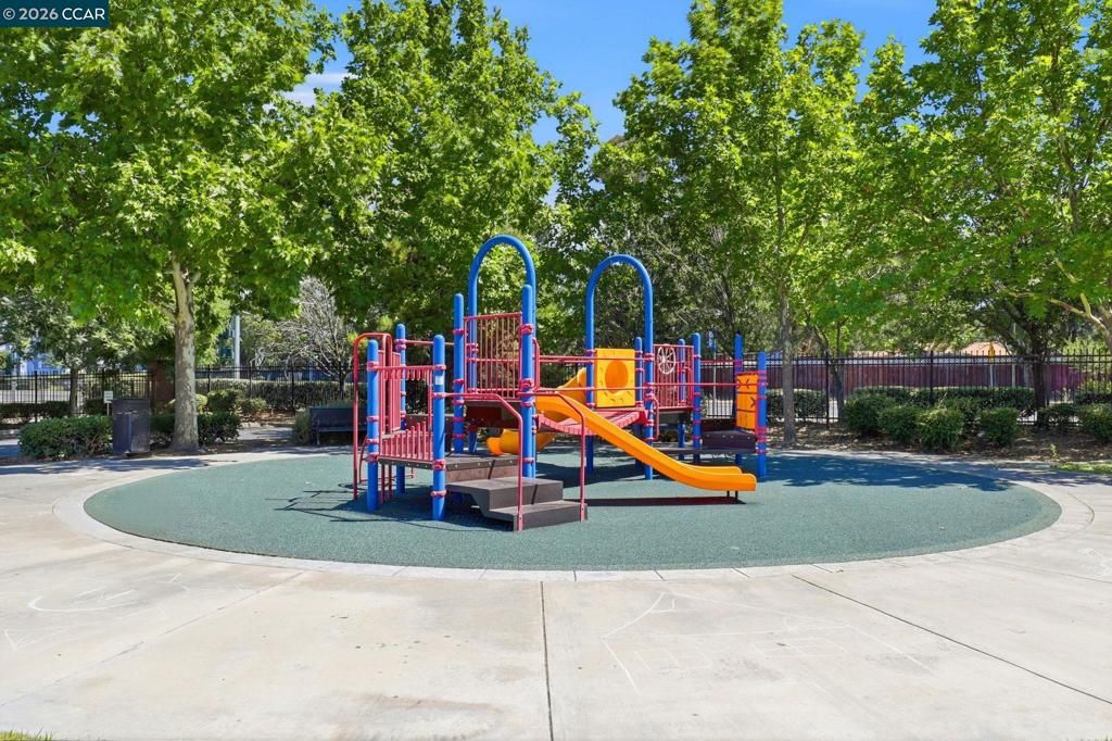 Image 35 of property listing at 356 Turnstone Circle, Pittsburg, CA 94565