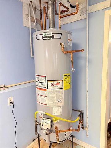 2100 Skyland Cove Lane, Snellville, GA 30078