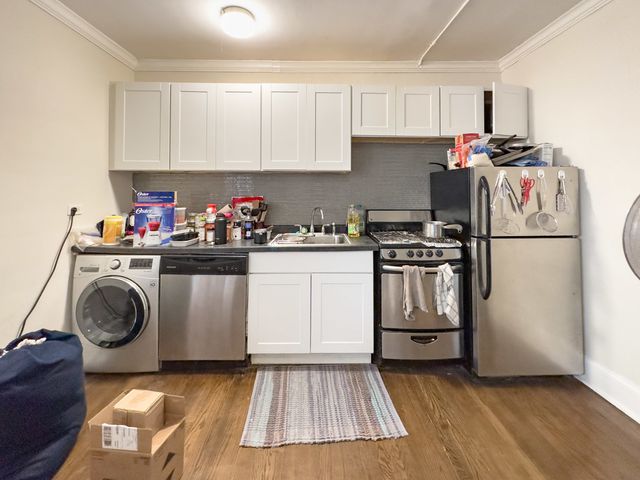 918 Green Bay Road 2C, Winnetka, IL 60093