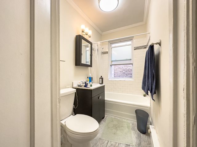 918 Green Bay Road 2C, Winnetka, IL 60093